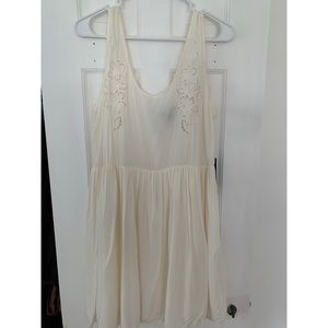 Cream short dress with floral detailing